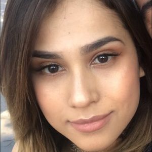 Meet your Posher, Eliana